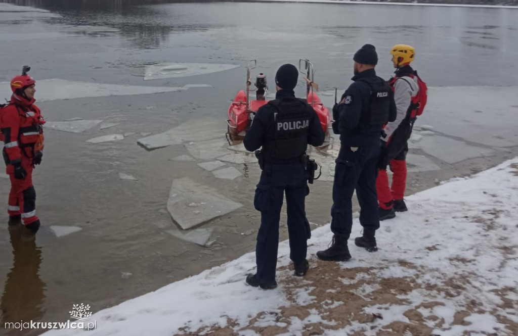 Szok termiczny, panika, brak ratunku. Służby monitorują wodne akweny