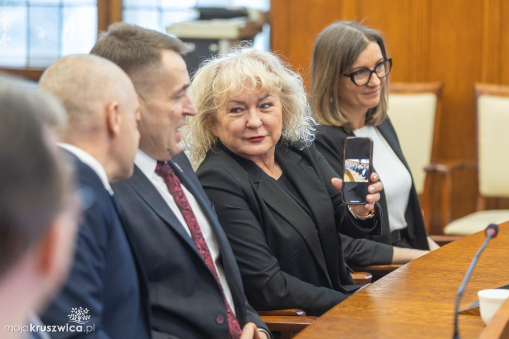 Cztery umowy o dofinansowanie projektów dla Gminy Kruszwica podpisane