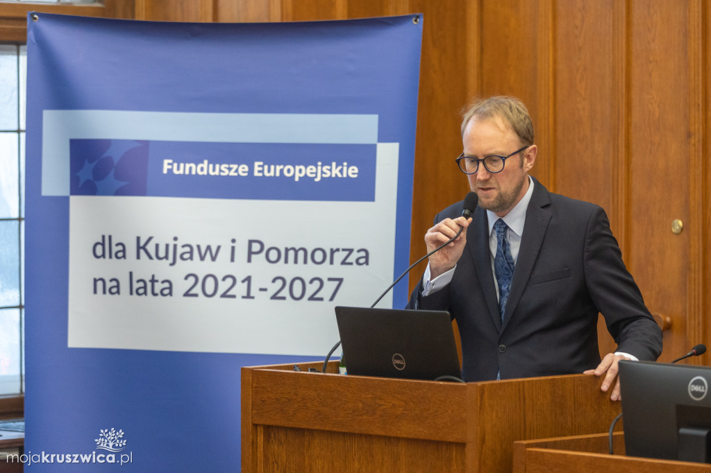 Cztery umowy o dofinansowanie projektów dla Gminy Kruszwica podpisane