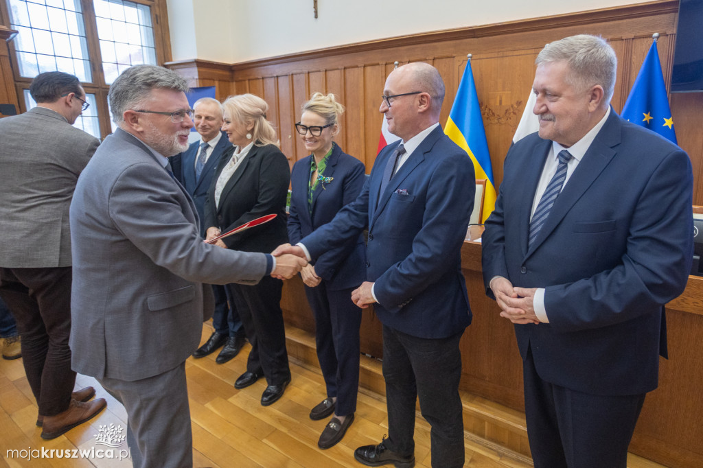 Cztery umowy o dofinansowanie projektów dla Gminy Kruszwica podpisane