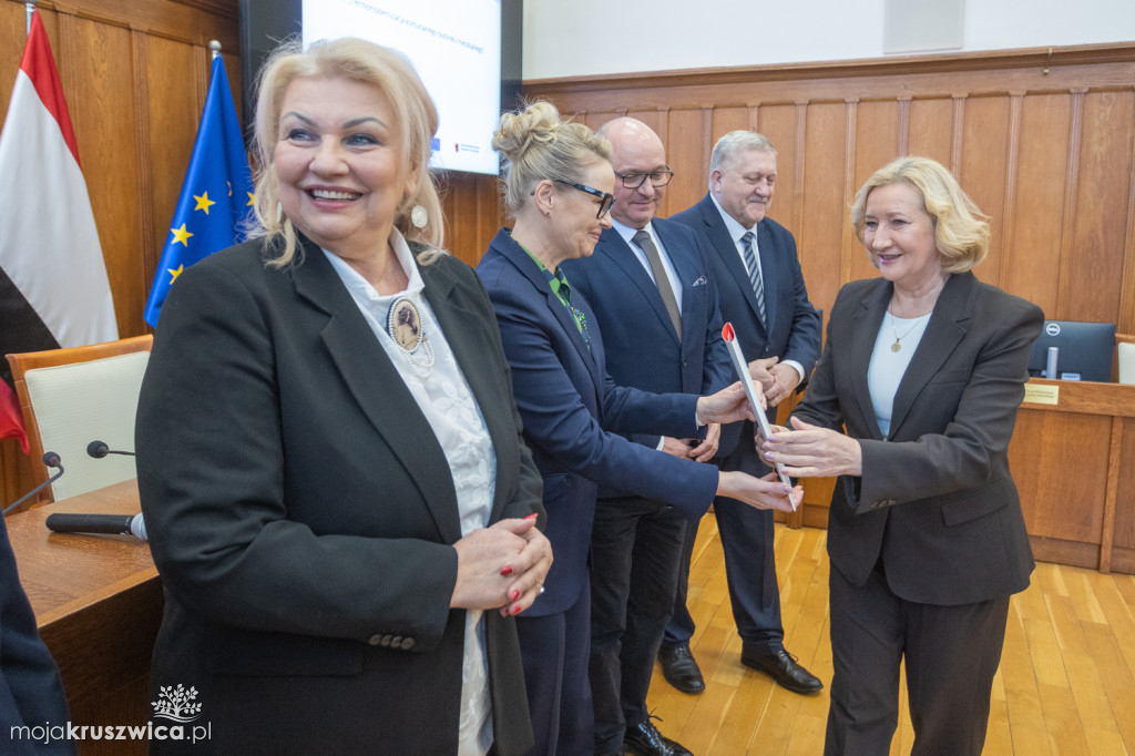 Cztery umowy o dofinansowanie projektów dla Gminy Kruszwica podpisane