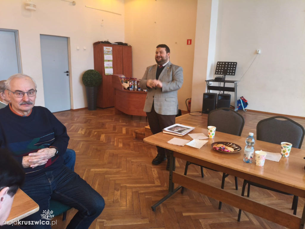 Trwa spotkanie słuchaczy UTW Kruszwica z dyrektorem szpitala w Inowrocławiu