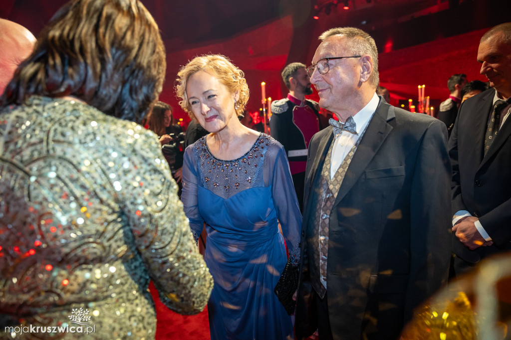 SCENA I POWITANIE GOŚCI