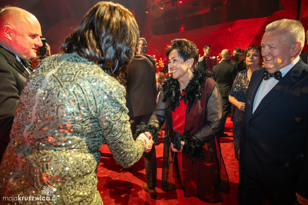 SCENA I POWITANIE GOŚCI