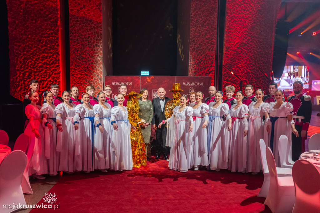 SCENA I POWITANIE GOŚCI