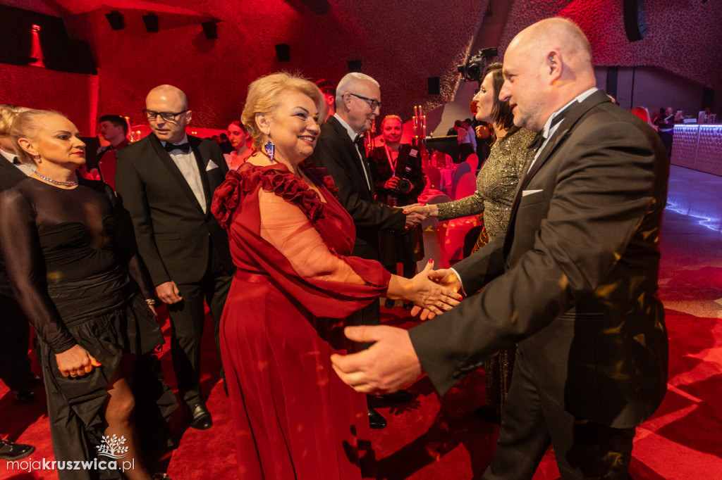 SCENA I POWITANIE GOŚCI