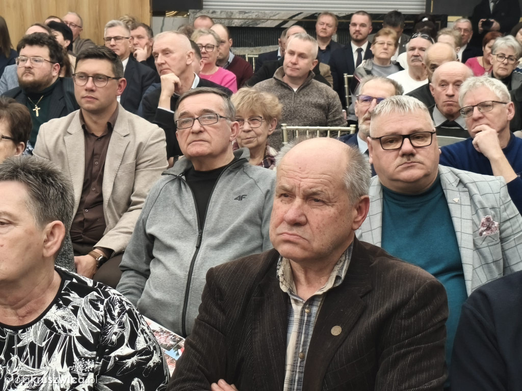 Rozpoczęło się spotkanie z byłym ministrem edukacji Przemysławem Czarnkiem [VIDEO]