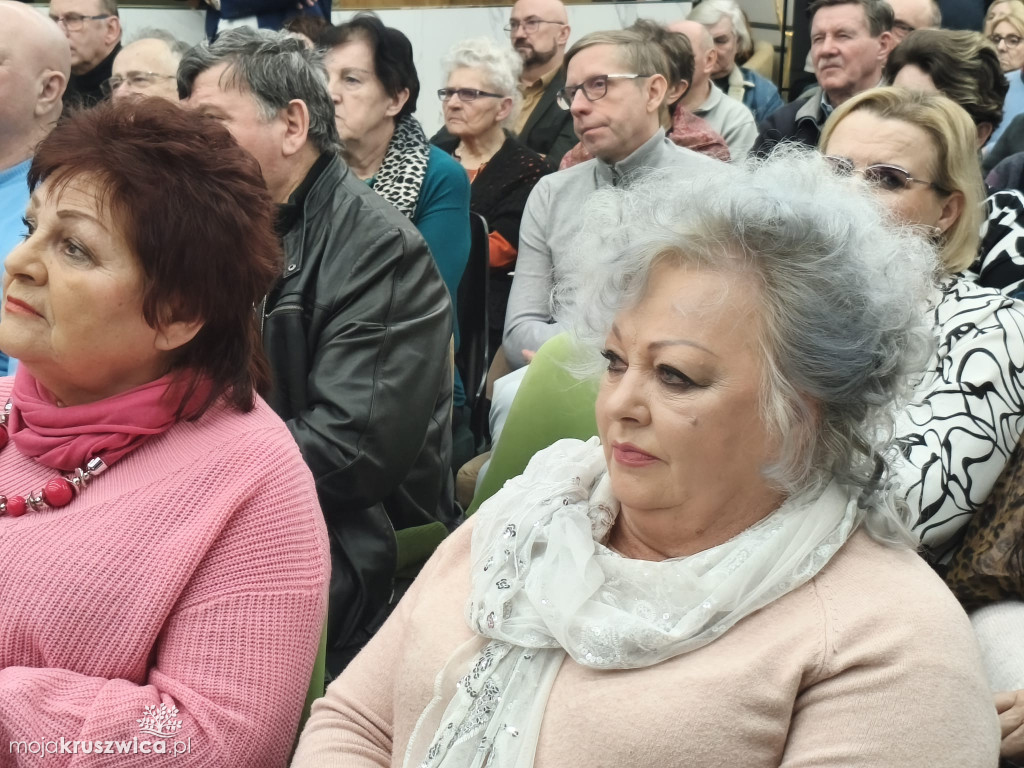 Rozpoczęło się spotkanie z byłym ministrem edukacji Przemysławem Czarnkiem [VIDEO]
