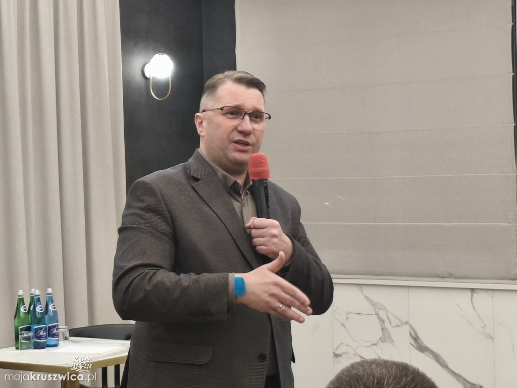 Rozpoczęło się spotkanie z byłym ministrem edukacji Przemysławem Czarnkiem [VIDEO]