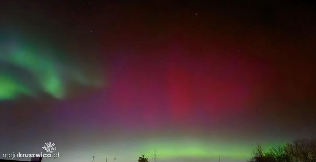 Piękna zorza polarna. Czytelnicy portalu chwycili za aparaty. Zobaczcie efekty!