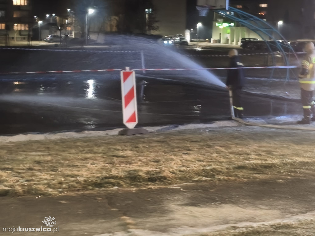 Tymczasowa ślizgawka na Osiedlu Zagople już jest!