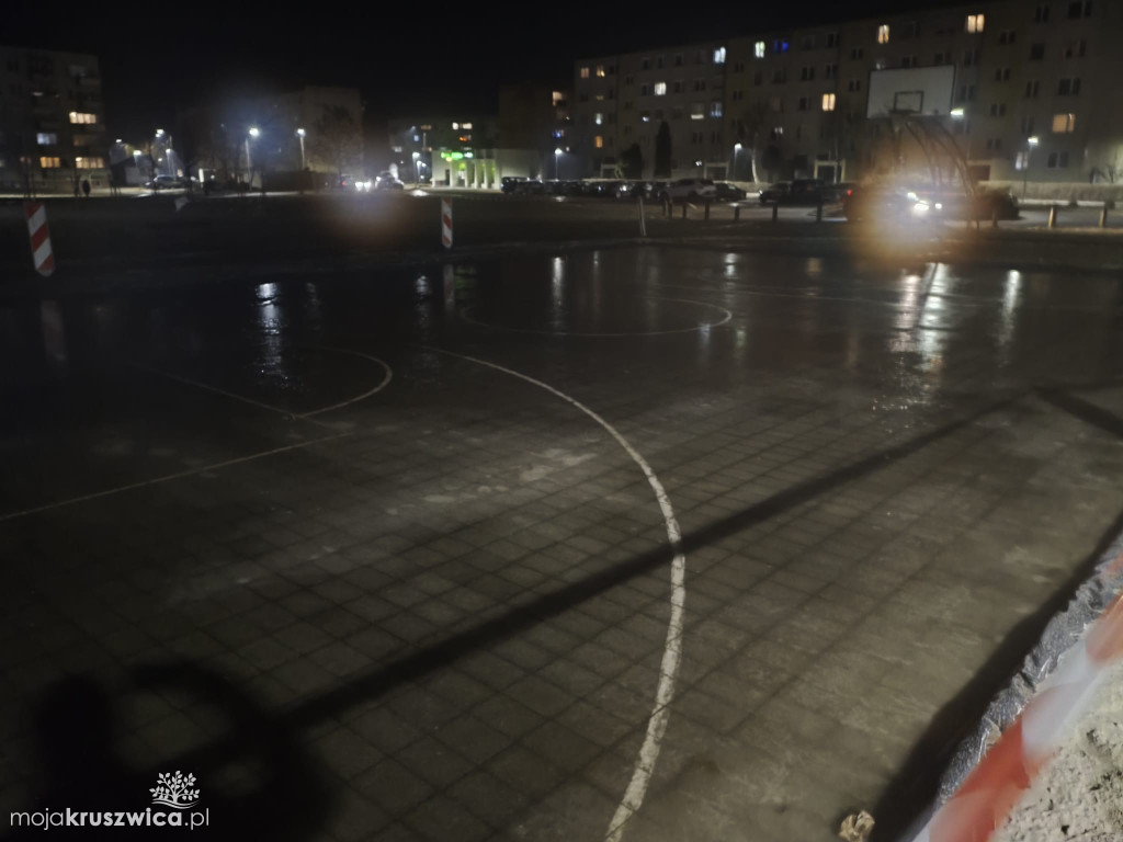 Tymczasowa ślizgawka na Osiedlu Zagople już jest!