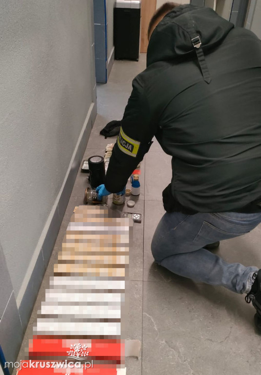 46-latek zatrzymay za znaczną ilość narkotyków i papierosów bez akcyzy