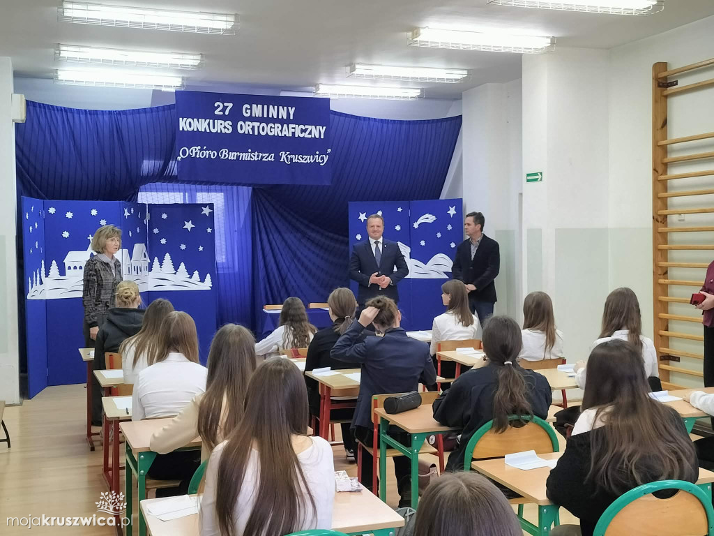 Gminny Konkurs Ortograficzny „O Pióro Burmistrza Kruszwicy” [ZDJĘCIA]