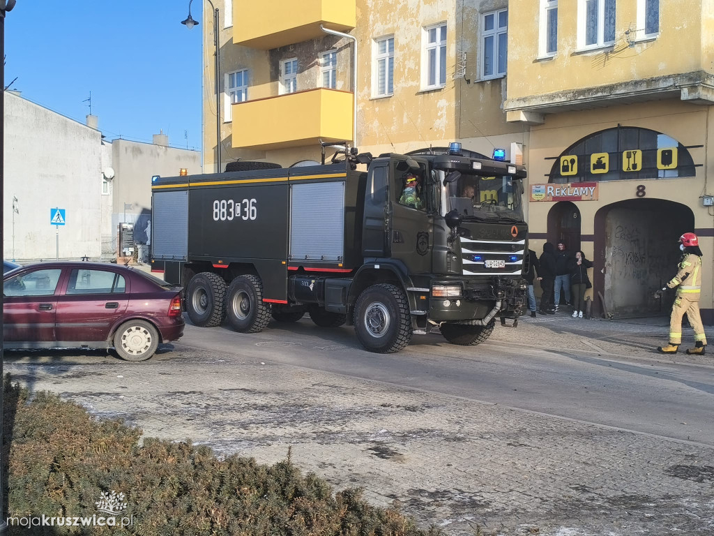 Pilne: Pożar w centrum Kruszwicy. Ogień w jednym ze sklepów [VIDEO]