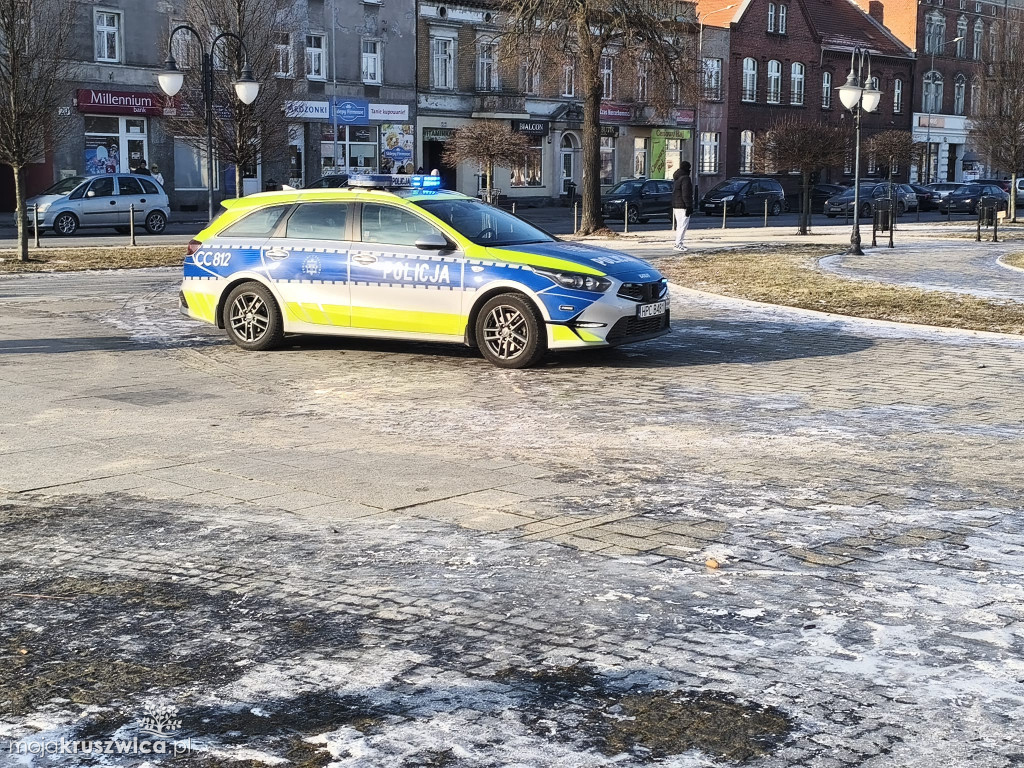 Pilne: Pożar w centrum Kruszwicy. Ogień w jednym ze sklepów [VIDEO]
