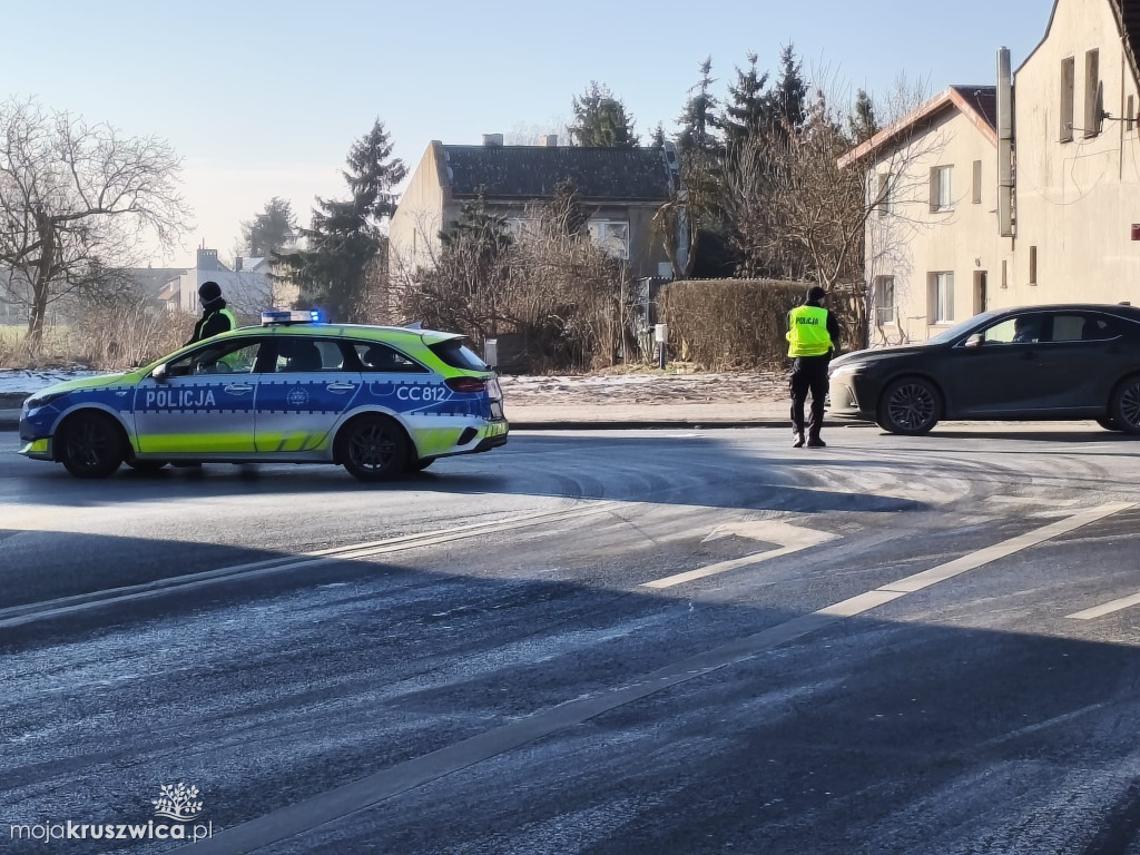 Pilne: Pożar w centrum Kruszwicy. Ogień w jednym ze sklepów [VIDEO]