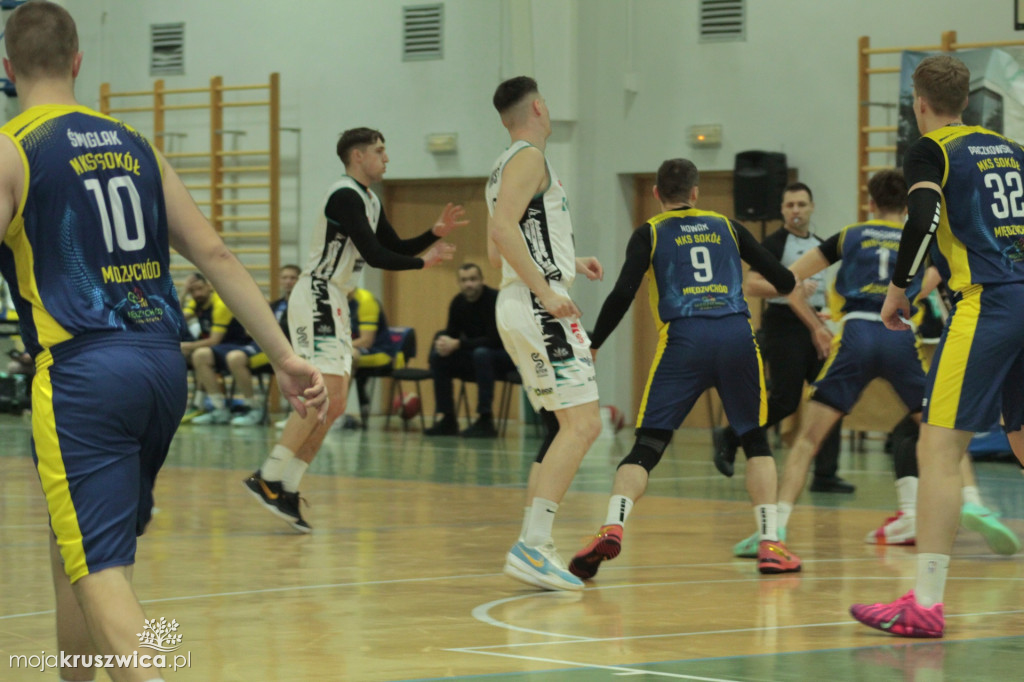 Zwycięstwo UKS Basket 2010 Kruszwica w niedzielnym spotkaniu [ZDJĘCIA]