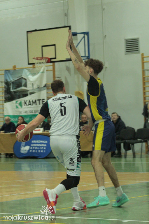 Zwycięstwo UKS Basket 2010 Kruszwica w niedzielnym spotkaniu [ZDJĘCIA]
