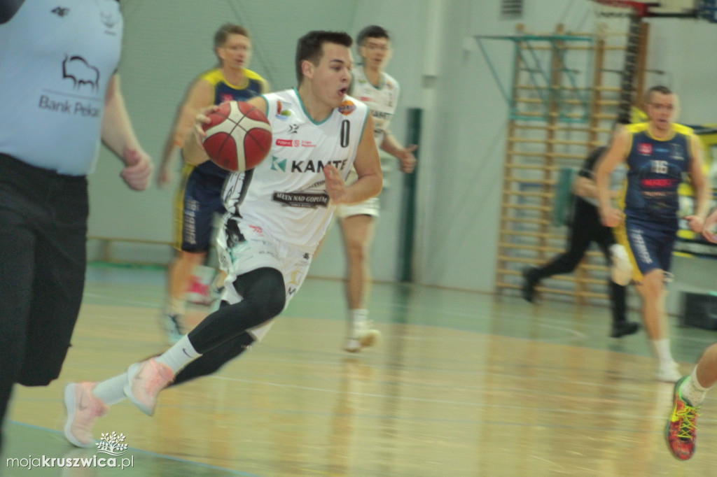 Zwycięstwo UKS Basket 2010 Kruszwica w niedzielnym spotkaniu [ZDJĘCIA]