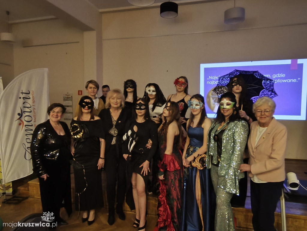 O karnawale i masce rozmawiają na Zagoplu [ZDJĘCIA]