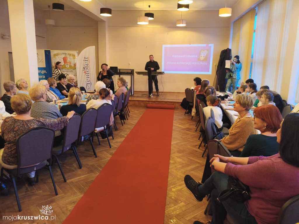 O karnawale i masce rozmawiają na Zagoplu [ZDJĘCIA]