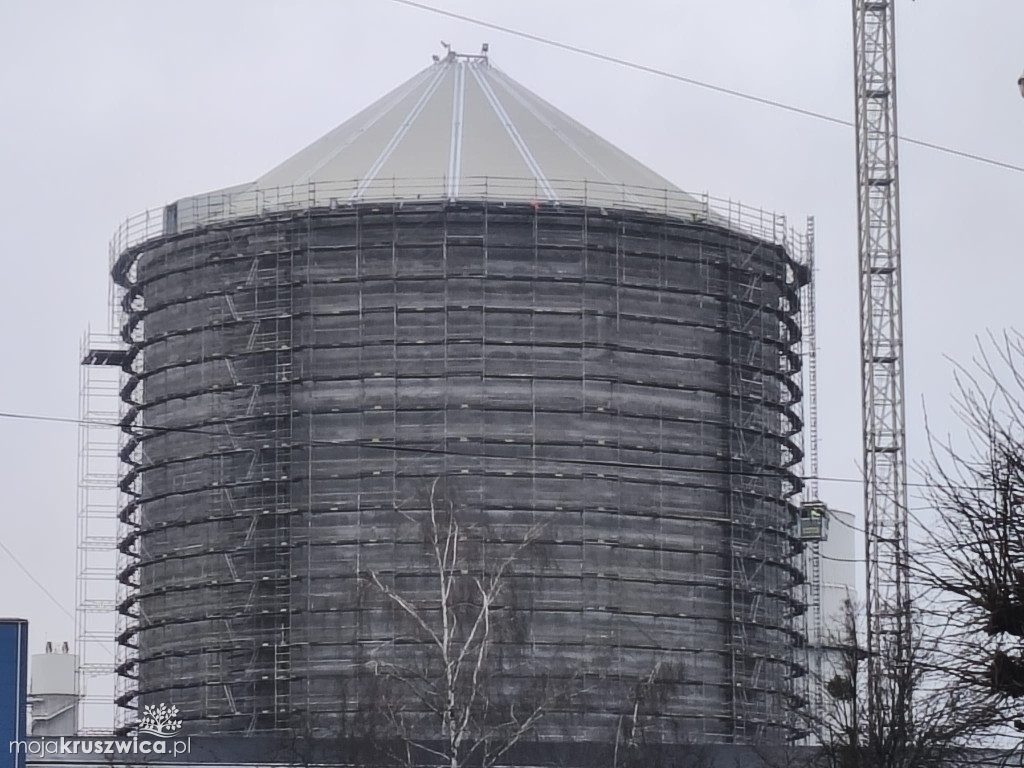 Trwa budowa wielkiego silosu w Kruszwicy. Budowla zmieni krajobraz miasta [FOTO]