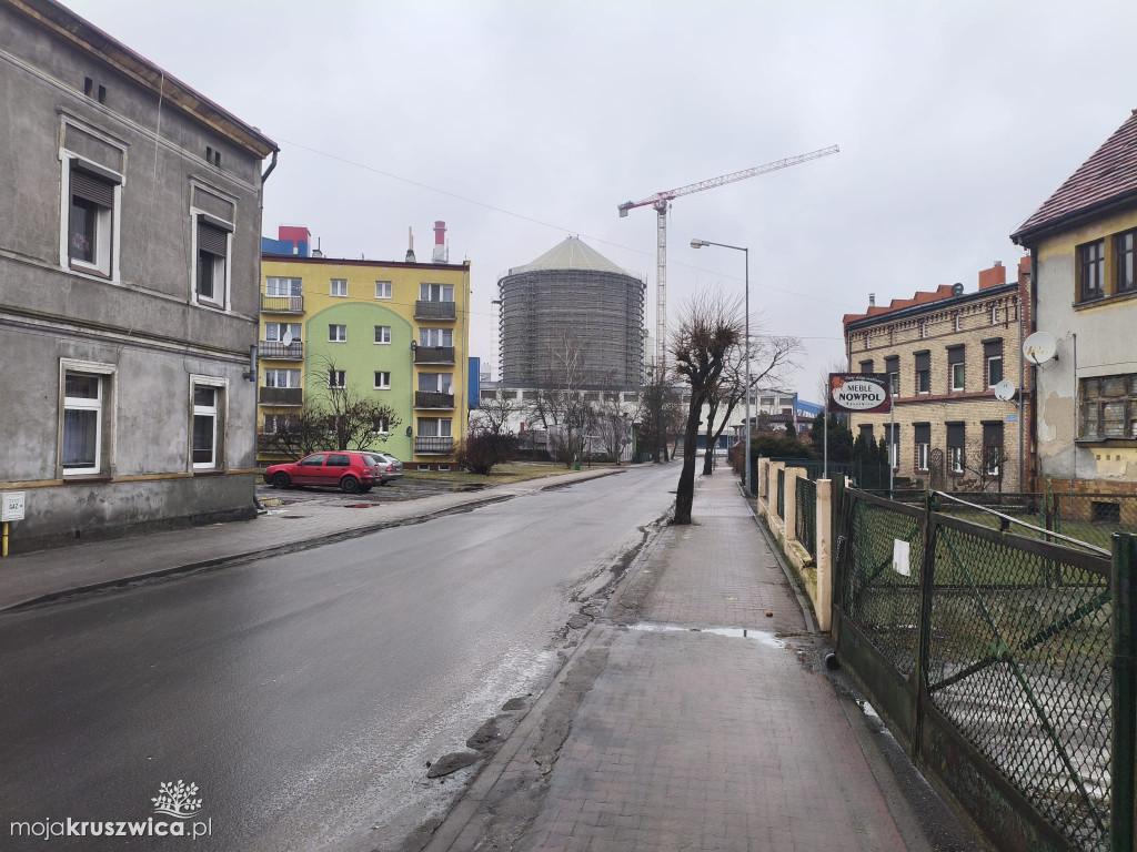Trwa budowa wielkiego silosu w Kruszwicy. Budowla zmieni krajobraz miasta [FOTO]