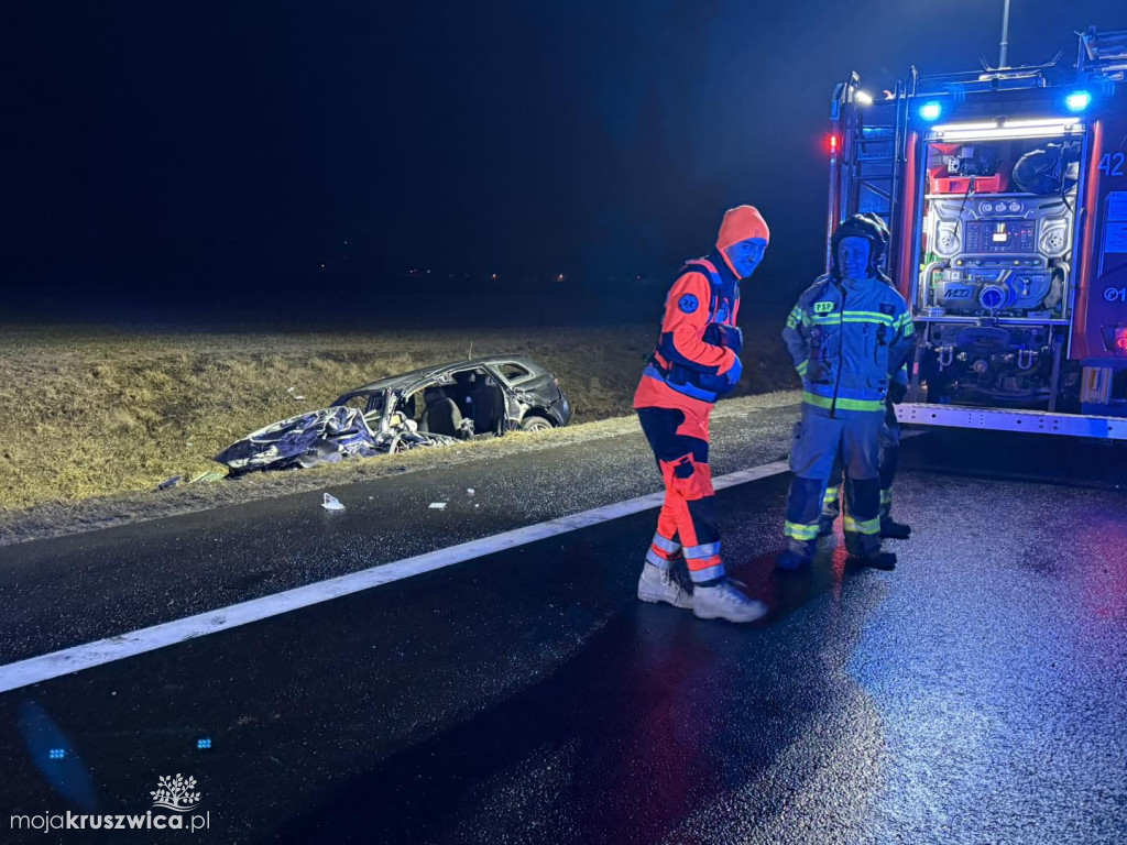 Tragiczny wypadek na DK nr 15. Zginęła kobieta. Ranny został mieszkaniec Kruszwicy