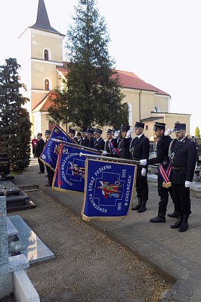  Chełmce: W kościele parafialnym odbyła się Msza Święta w intencji strażaków-3862