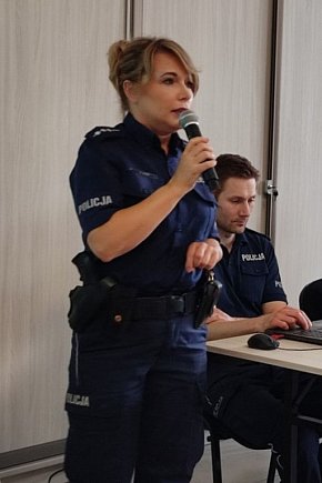 Redebata społeczna o bezpieczeństwie w ruchu drogowym w Kruszwicy-5311