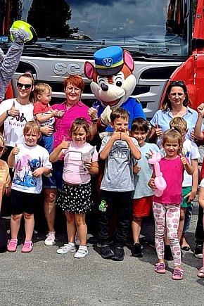 Dzień Dziecka i powitanie wakacji w Sukowach [FOTO]-5451