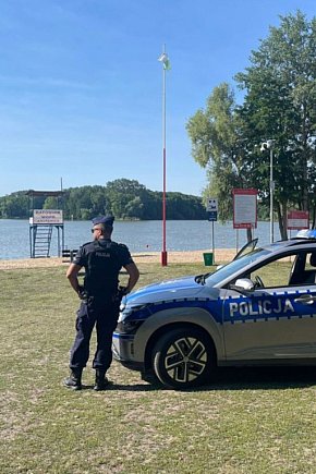 Policja z patrolami nad wodą. Wzmożone kontrole m.in. nad Gopłem [GALERIA]-5470