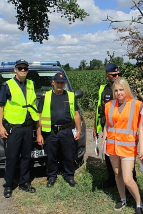 Działania profilaktyczne na przejeździe kolejowym w Chełmcach-5472