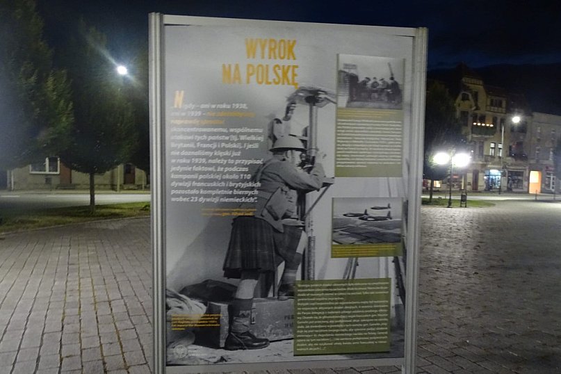 Wystawa IPN na rynku w Kruszwicy już dostępna