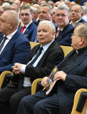 Zamienimy złotówki na euro? Jarosław Kaczyński mówi wprost! -21070