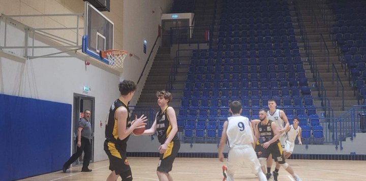 UKS Basket odnotował zwycięstwo we Włocławku. Teraz powalczą w piątek-22663
