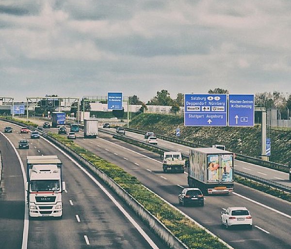 Autostrada i droga ekspresowa – jak się zachować w przypadku wypadku drogowego-32059