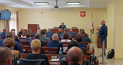 Sesja rady miejskiej w Kruszwicy. Tematami obwodnica, diety i wybory sołeckie-32775
