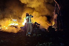 Nocny pożar śmieci w Janowicach-32886