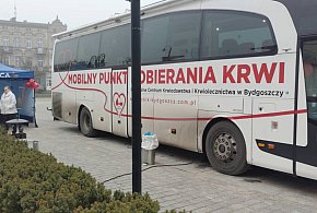 W Kruszwicy trwa mobilna akcja honorowego poboru krwi-39016