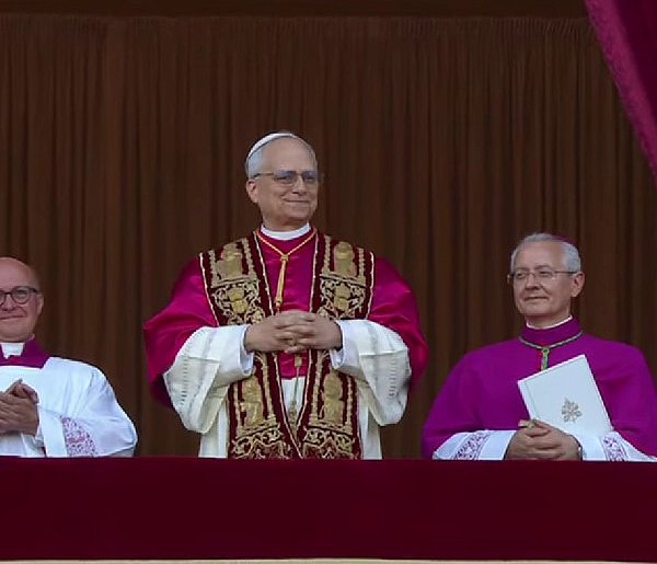 Nowy papież ukazał się światu. Takie przyjął imię!-42013