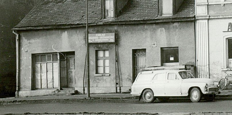 Kruszwickie adresy z przeszłości: Budynek mieszkalny przy Rynku. Czy go kojarzysz? - 42931
