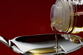 Popularny syrop na kaszel wycofany. Lepiej nie ryzykuj i sprawdź etykietę-43054