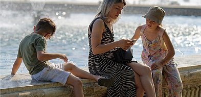 Nowy okres 800 plus ruszył – pieniądze już na kontach-43074