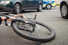 Narobili sobie kłopotów przez taką jazdę. Rowerzyści z Kruszwicy z mandatami-43224