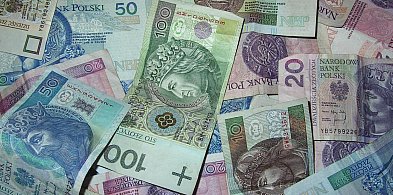 Przez lata dostawali zaniżoną emeryturę. Przełom dla tysięcy seniorów-44604