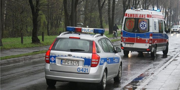 Kierowca i pasażer na szczęście przeżyli