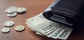 Czy Burmistrz Kruszwicy zasłużył na podwyżkę? Oddajemy