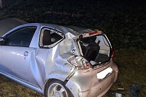 Samochód osobowy wjechał do rowu w Grodztwie – jedna osoba trafiła do szpitala-5912